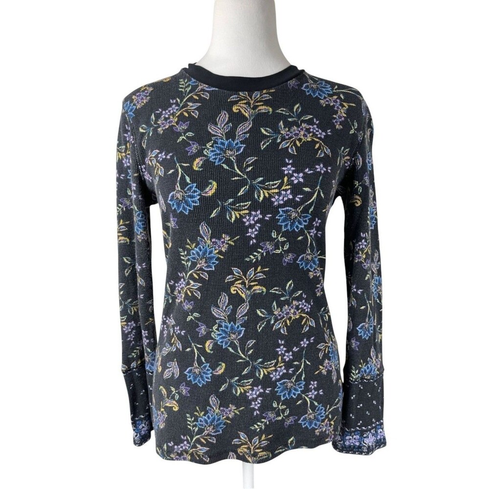 Sundance Loretta Thermal Waffle Knit Tee Long Sleeve Black Wildflower Floral M - Picture 2 of 14